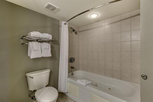 Oceanfront Paradise Sleeps 10 w Stunning Sunrises photo 52