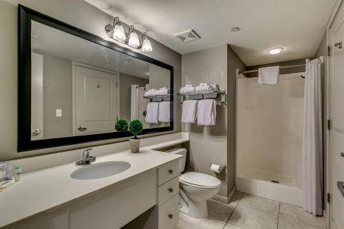 Oceanfront Paradise Sleeps 10 w Stunning Sunrises photo 71