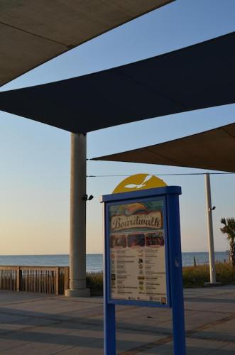 Oceanfront Paradise Sleeps 10 w Stunning Sunrises photo 111