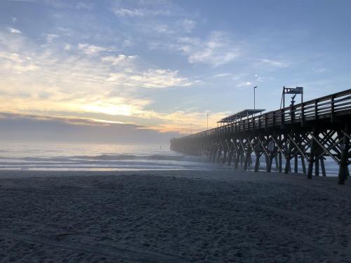 Oceanfront Paradise Sleeps 10 w Stunning Sunrises photo 118