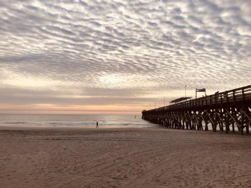 Oceanfront Paradise Sleeps 10 w Stunning Sunrises photo 119