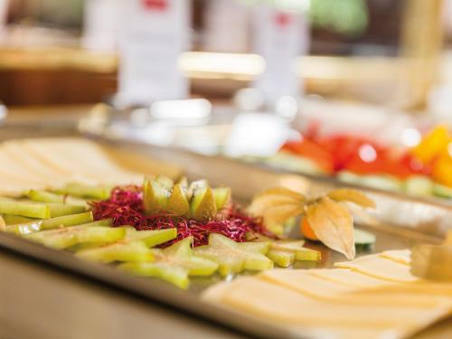 Jídlo v hotelu nebo okolí