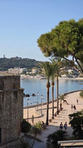 "Philomer Remparts" Art Deco Apartments by Sea and Parc