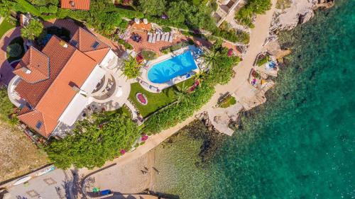 Villa Palace Clara Apartment 5 island Krk by Vill