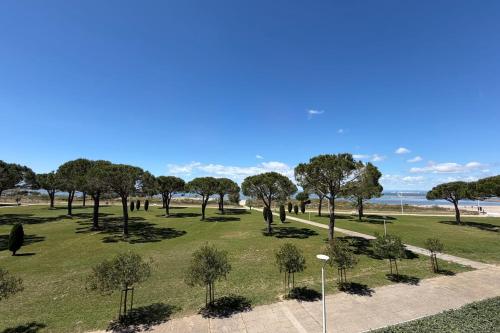 Le Mistral Vue mer & terrasse au cœur du Grau du Roi