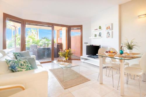 Altos Del Higueron Panoramic View - Happy Rentals
