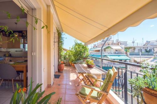 Cozy Apartment with Beautiful Balcony