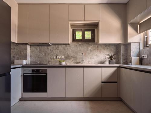 Aloni City Apartment, by ZanteWize