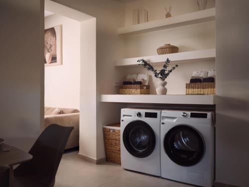 Aloni City Apartment, by ZanteWize
