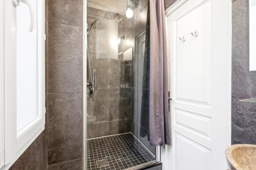 Charming 1BR Apartment near Canal Saint Martin