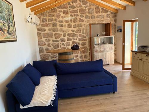 Private Stone House - Sea View - Peaceful Stay