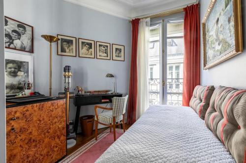 Exceptional 160 m2 apartment I Triangle d'Or