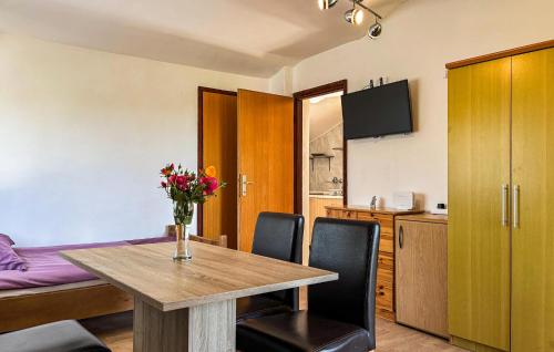 Awesome Apartment In Medulin With Wifi
