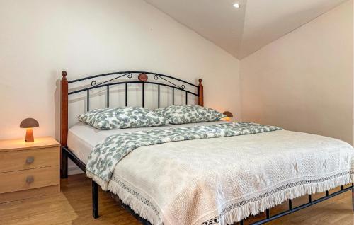 Awesome Apartment In Medulin With Wifi