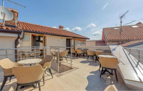 Beach Front Apartment In Umag With House Sea View