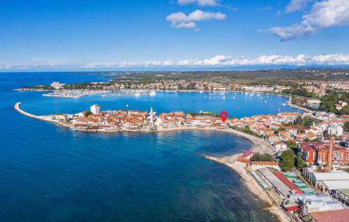 Awesome Apartment In Umag With Wifi