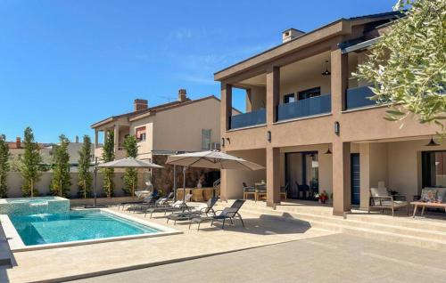Beautiful Home In Pula
