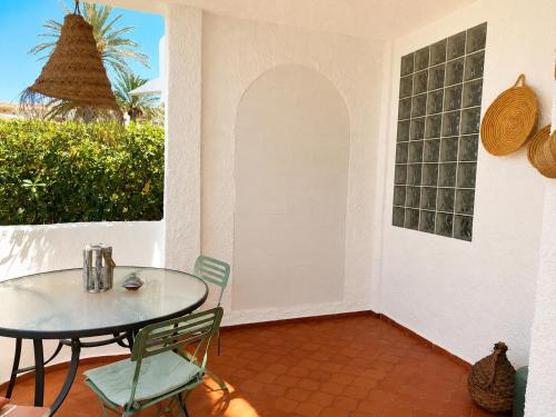 Anacasa Laguna Beach les Marines AD3223