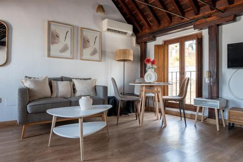 - Apartamento en el corazón de Granada - QH Correo Viejo