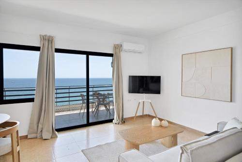 Mediterraneo Beachfront Suite 6 - Marbella Center