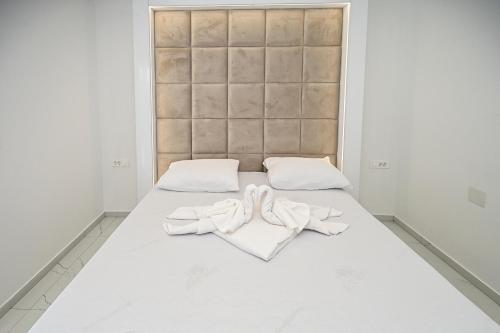 Apartments Ante with pool and jacuzzi