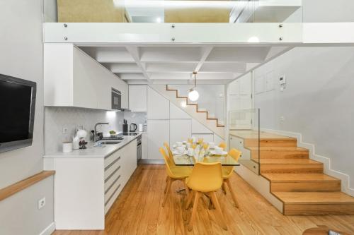 Recanto do Porto with Private Patio and AC