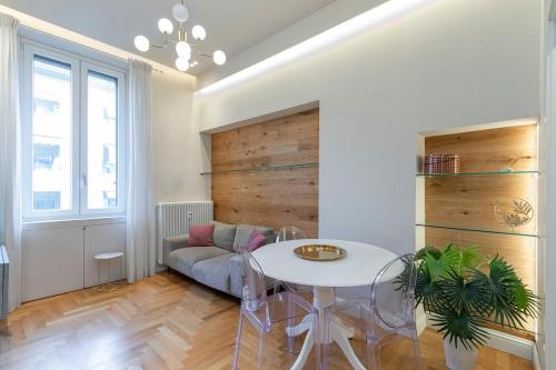 Xenia Milano - 2 room apt in via Teodosio 60