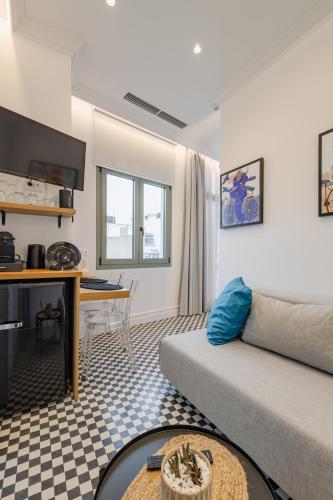 Nami Downtown Suites