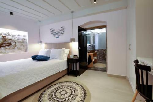 Corfu Old Town Blue Bay Apt by GuestCorfu