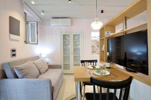 Corfu Old Town Blue Bay Apt by GuestCorfu