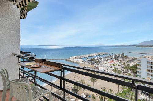 Mediterraneo Beachfront Suite 12 - Marbella Center
