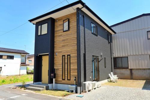 Bacolod Wonder A B whole house rental for 6 people