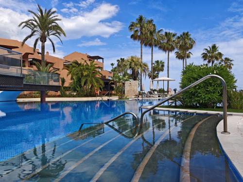 Beachfront Penthouse & SPA & Pools & Gym – EHHouse photo 35