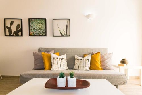 Sunny Home Oura By ALzira