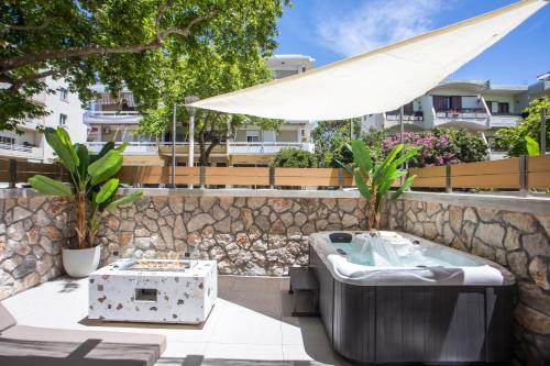 Saint Zoe Suites