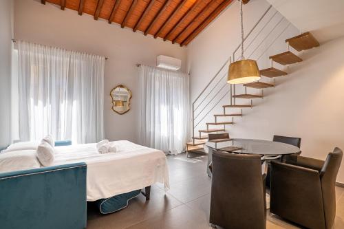 Luxury Apt 100m from Duomo, PS5 and Fitness Zone