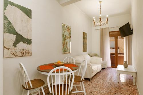 Archoleon Cozy Harbour Apartment