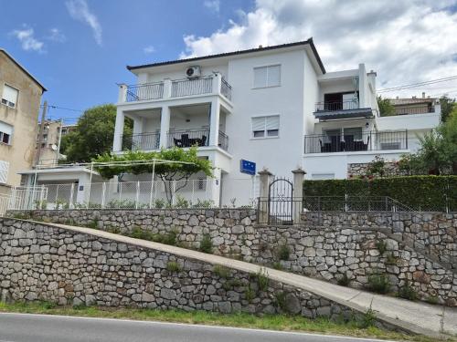 Apartmani Silvana&Vera