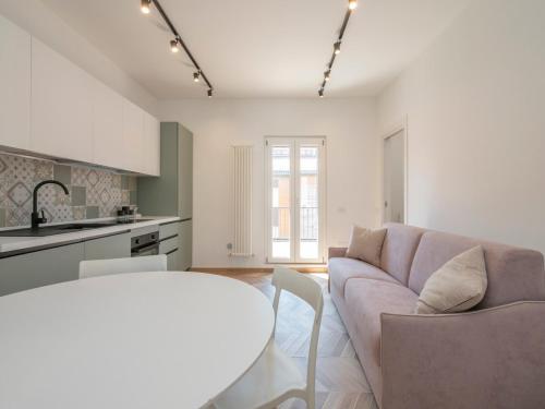 Xenia Milano - 3 room apt in Via Stadera 5