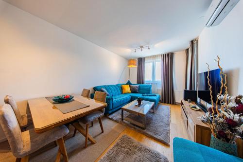 Flexible SelfCheckIns Zagreb 271 - 2 Bedroom Apartment - Loggia - Parking