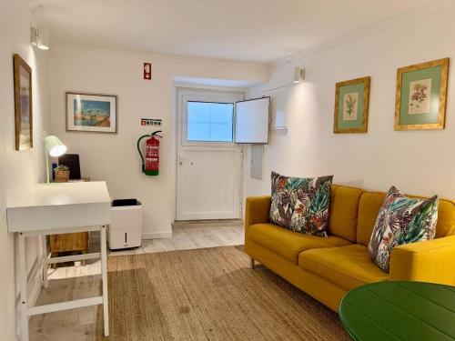 Cozy One-bedroom apartment in Alfama by LisboAfama