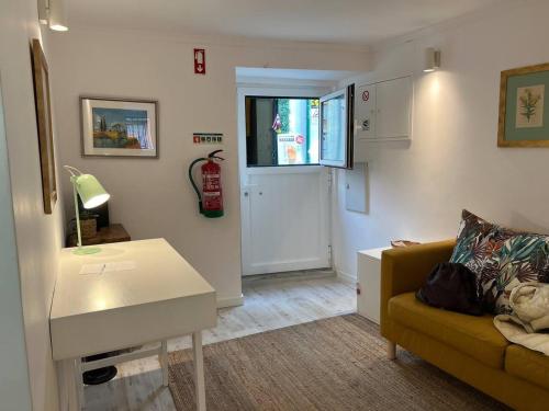 Cozy One-bedroom apartment in Alfama by LisboAfama