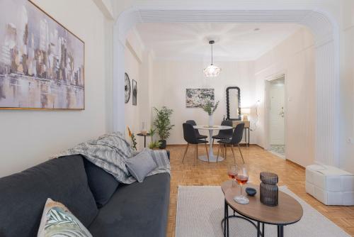 Quiet Corner Penthouse , 3BR Heart of Thessaloniki