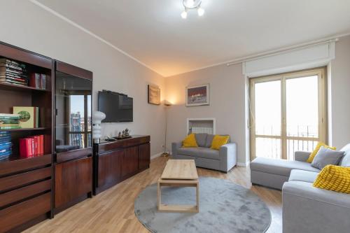 Xenia Milan - 3 rooms apt in Imperatore Tito 4