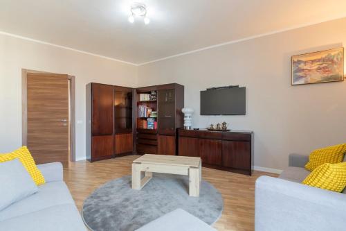 Xenia Milan - 3 rooms apt in Imperatore Tito 4