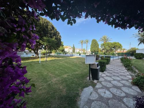 Quiet apartment near the sea with 2 terraces