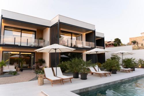 Luxury Experience Suites