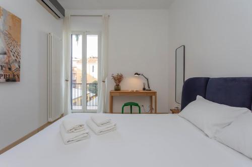 Xenia Milano - 3 rooms apt in Via Tortona 26