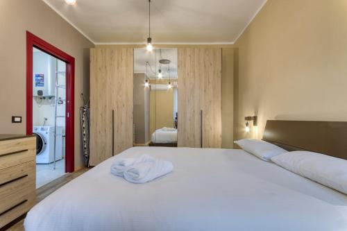 Xenia Milan - 2 room apartment in Viale Ungheria 17-2