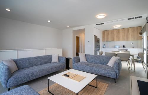 Casadi - Semidetached House with Sea Views